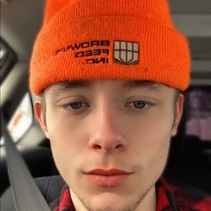 Meet your Posher, Dakota m